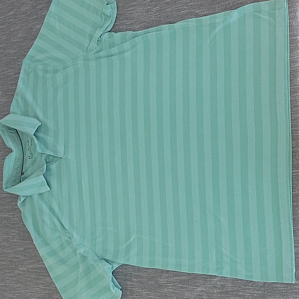 Mens XXL Under Armour polo